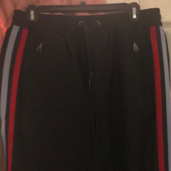 Perfect condition Burberry joggers. Very sturdy material and 3 zipper pockets.